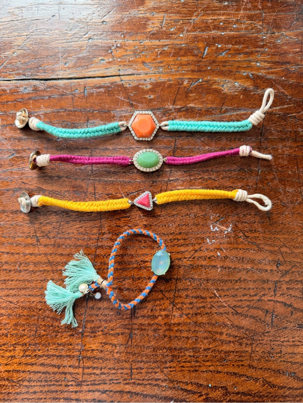Bracelets OS Colorful Cord Woven Stone Charm Set